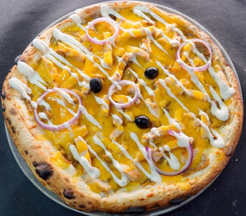 Pizza Cheesy Chicken - best-seller Chez Thomas Hazebrouck